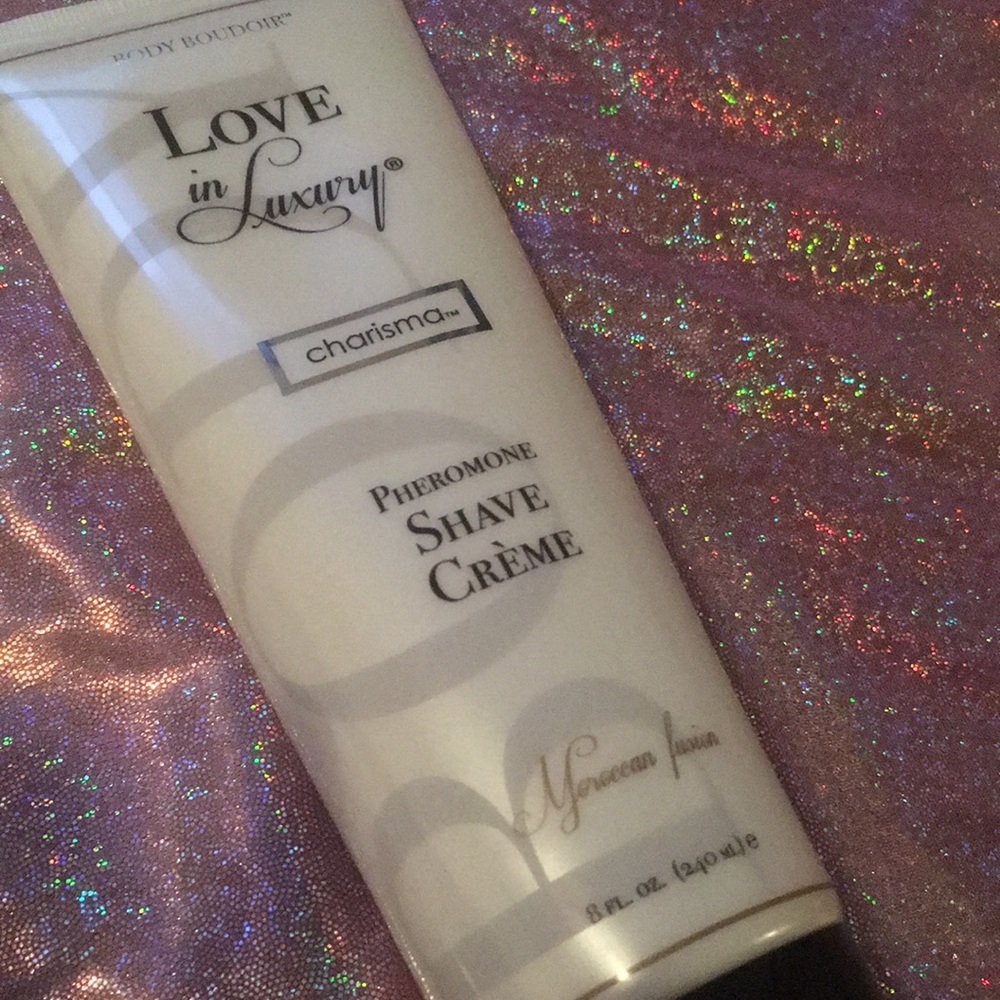 NEW Pheromone Shave Creme
